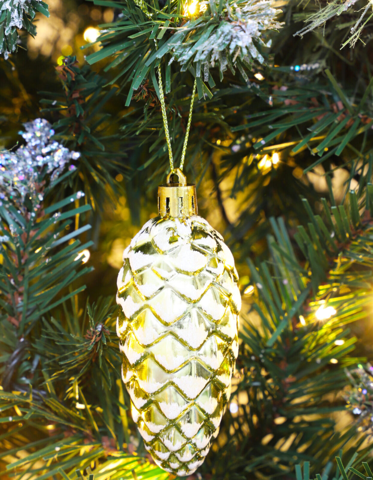 all gold christmas tree decorations